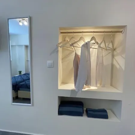 Vatos Studio アパート Vátos